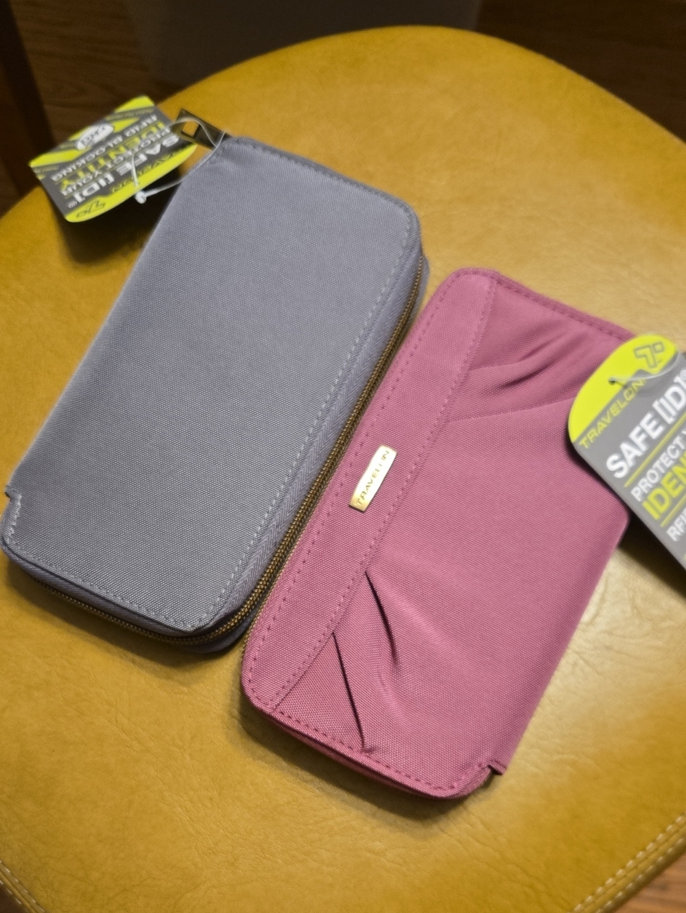 Travelon RFID-Blocking Wallet Duo in Pink and Gray